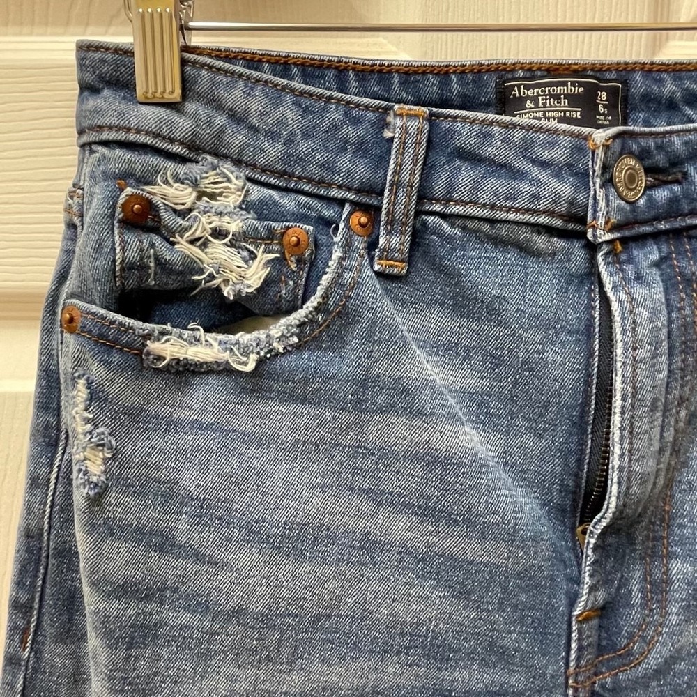 Abercrombie & Fitch Women's Simone High Rise Slim Denim Jeans size 6s 28